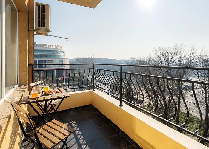 By Rv Apartment Varna